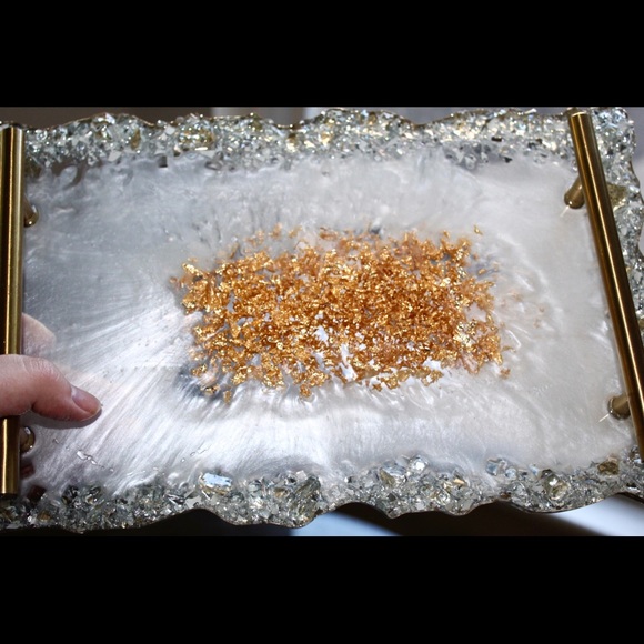 Handmade White Resin Tray With Handles Gold Flakes And Glass - Picture 7 of 8